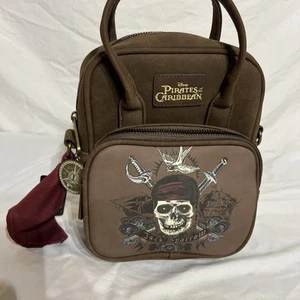 Mini mochila Jack Sparrow Piratas del Caribe en mano - Imagen 1 de 10