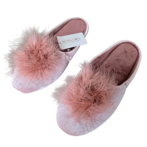 NWT Bctex Coll Womens Slippers Size 7-8 Velvet Slip On Close Toe Fuzzy Cozy - Picture 1 of 9