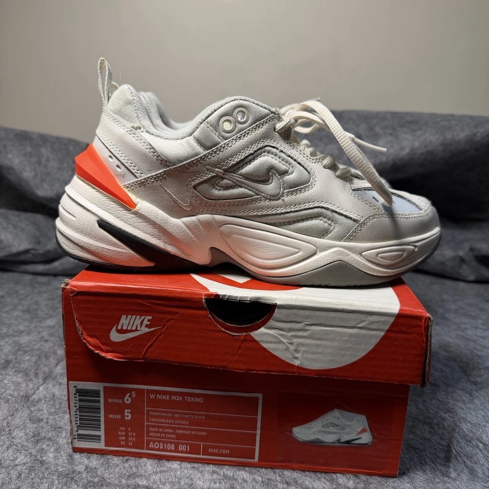 Nike Mujer M2K Tekno Phantom Gris Aceite Mate Plata 6.5 W Foto 1 de 4