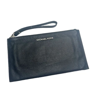 MICHAEL KORS Jet Set Black Leather Lg Zip Clutch Wristlet - Picture 1 of 6