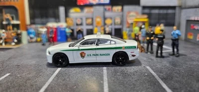Dodge Charger Greenlight U.S. Park Ranger, fundido a presión a escala 1/64 personalizado. Foto 1 de 4