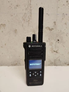 Motorola DP4600e Uhf , 440-490 MHZ, Antenne, Batterie Très Bon Etat - Zdjęcie 1 z 13
