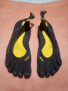 Vibram FiveFinger Mens Original Classic M108 Black Athletic Shoes 9-9.5 - Picture 1 of 7