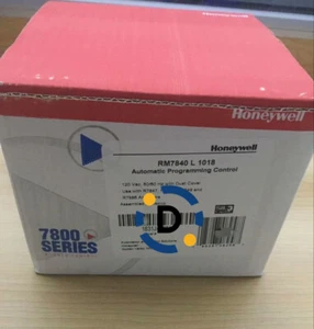 New Honeywell RM7840L1018 Burner Controller - Picture 1 of 3