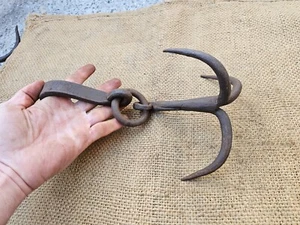 ANTIGUO GANCHO GRANDE CARNE COLGANTE PELADO TRIPLE GANCHO HERRERO FORJADO A MANO - Imagen 1 de 11