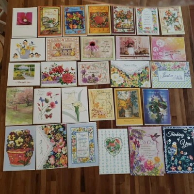 Лот из 29 ЦВЕТОЧНЫХ разнообразных поздравительных открыток, все пустые внутри, красивые дизайны - Изображение 1 из 4
