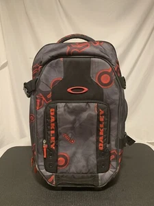 OAKLEY Carry-On Roller Luggage Golf BMX Baseball OAKLEY Sunglasses - Picture 1 of 7