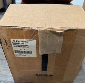 Compressore frigorifero Electrolux #5304475102 *SCATOLA APERTA, MAI USATO OEM* - Foto 1 di 3