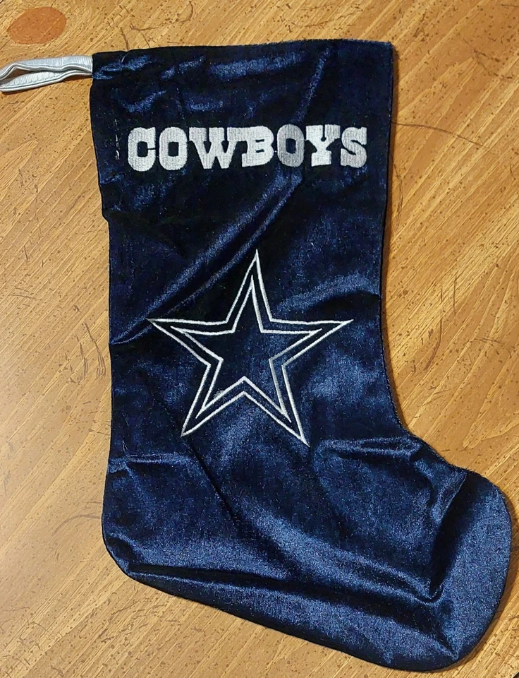 Вышитые праздничные рождественские чулки Dallas Cowboys (скидка $5 REG. ЦЕНА) - Изображение 1 из 1