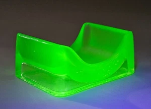 Antique (1930s) Lillicraps Hone ~ Uranium Glass ~ Glass Razor Blade Sharpener - Picture 1 of 21