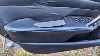 09-14 Acura TL MAÇANETA DA PORTA DIANTEIRA tampa de parafuso borracha 2010 2011 2012 2013 2014 fabricante de equipamento original - Imagem 1 de 3