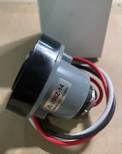 NUOVA 2 PZ Presa Fotocomando con Alloggiamento 480V 15A MAX JL-200Z-14 LONGJOIN - Foto 1 di 3