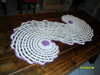 Napperon au crochet 100% coton 1,18m x 0,60 - Photo 1/3