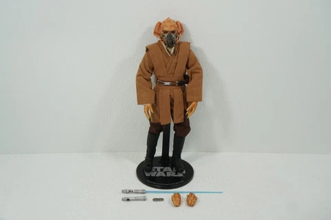 Star Wars Sideshow Plo Koon 1:6 Action Figure Cover