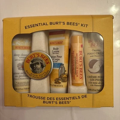 Burt's Bees Kit Esencial Set de Regalo 5 Piezas Tamaño de Viaje NUEVO Loción Limpiador de Labios Pie Foto 1 de 2