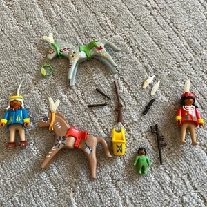 Playmobil Indianer Indianerfamilie Konvolut mit Zubehör, Pferde - Bild 1 von 3