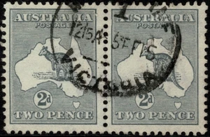 Australia - 2d Kangaroo Pair, 1st WMK - Position 1R37 & 1R38 Varieties. Used. - Picture 1 of 2