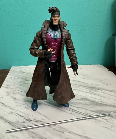 Marvel Legends X-Men Gambit 6 Inch Hasbro Action Figure Caliban BAF With Staff Cover
