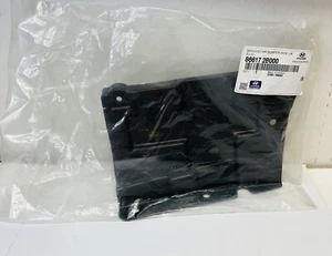 Genuine Hyundai Lower Bracket 86617-2B000 NEW GENUINE OEM - Bild 1 von 5
