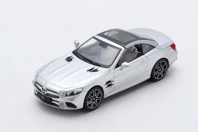 Modellino auto Spark 1/43 Mercedes-Benz SL Classe 2017 argento pressofuso nuovo - Immagine 1 di 2
