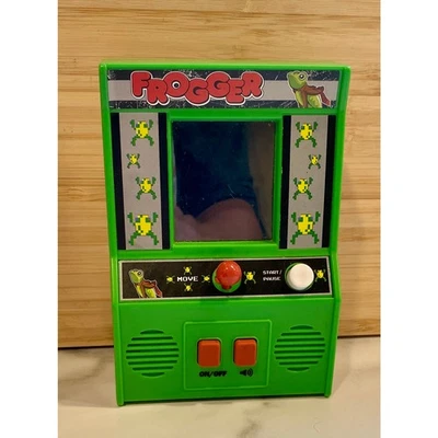 Mini Videojuego Arcade Konami Básico Divertido Frogger Retro Portátil ¡PROBADO! ¡FUNCIONA! Foto 1 de 4