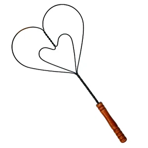 Vintage Herzförmiger Teppich Carpet Beater 18" lang rustikal primitiv Landhaus Dekor - Bild 1 von 5