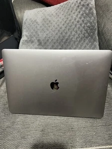 Apple MacBook Pro - Picture 1 of 4