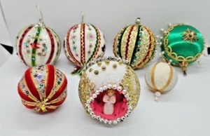 Lot of 7 Vintage Handmade Beaded & Sequined Push Pin Ornaments - Unique - Picture 1 of 19