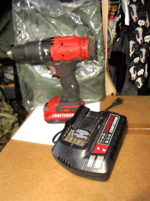 DRILL BUNDLE, CRAFTSMAN 20 V CMCD711 (DRILL, BATTERY, & CHARGER) Foto 1 de 4