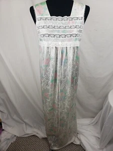 Vanity Fair Vintage Ivory Floral Sleeveless NightGown Sz M - Picture 1 of 12