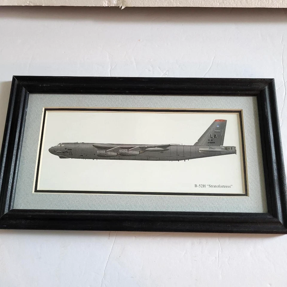 Squadron Graphics Matted Print B-52H Stratofortress 10.5" x 5.5" Framed - Image 1 of 4