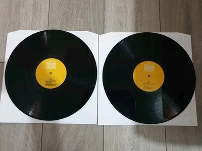 Blackmarket Presents 2 Step - The Best Of Underground UK Garage 2 x 12' Vinyls - Image 1 of 4