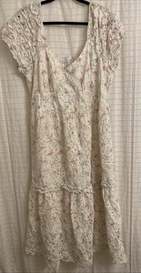 Loveshack Kostüm Damen 20W weiß Blumen Ösen Maxi Cottagecore feminin - Bild 1 von 7