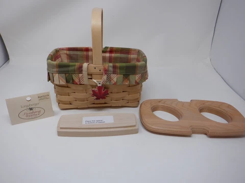Baskets - Longaberger Make A Basket Shop Tissue 2003 Signed- Excellent Condition Cover
