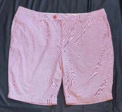 Женские хлопковые шорты Izod 22W Plus в розовую тонкую полоску Chino - Изображение 1 из 3