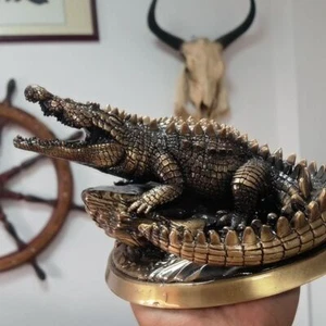 Brass Fierce crocodile Figurine Statue Animal Decoration Statues Collectibles - Picture 1 of 5
