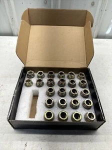 24 PC CHEVROLET CHEVY SILVERADO 1500 GMC SIERRA FACTORY LUG NUTS OEM - Picture 1 of 4