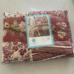 NEW Martha Stewart Quilt VTG Petal Floral Red Twin Blanket Cotton 2013 - Picture 1 of 5