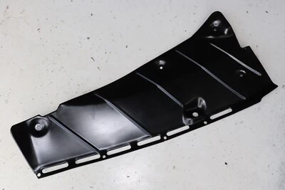 Ferrari 360 Modena Engine Bay Drain Panel RHS 65889600 J197 - Imagem 1 de 4