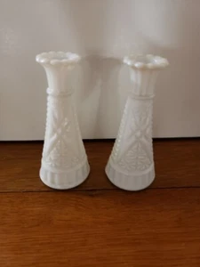 Coppia di vasi vintage in vetro da latte modello stella 6" Bud - Foto 1 di 4