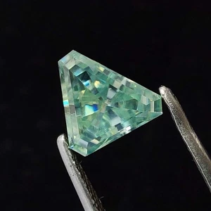 2.25 Cts Light Green Color Fancy Shape SI 1 Certified Moissanite Y136 - Picture 1 of 10