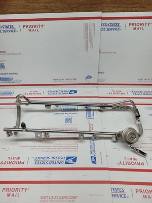 1994 1995 1996 FORD F150 F250 BRONCO V8 5.0 FUEL INJECTOR RAILS & PRESSURE REG  - Image 1 of 4