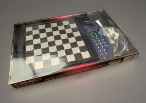 MILLENNIUM Sprechender Schachmeister 3000 Schachcomputer empfohlen Weltmeister - Bild 1 von 6