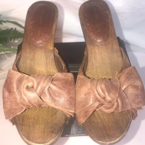 GIANNI BINI HEELS size 6M LEATHER WOMEN slip-on shoes - Picture 1 of 6