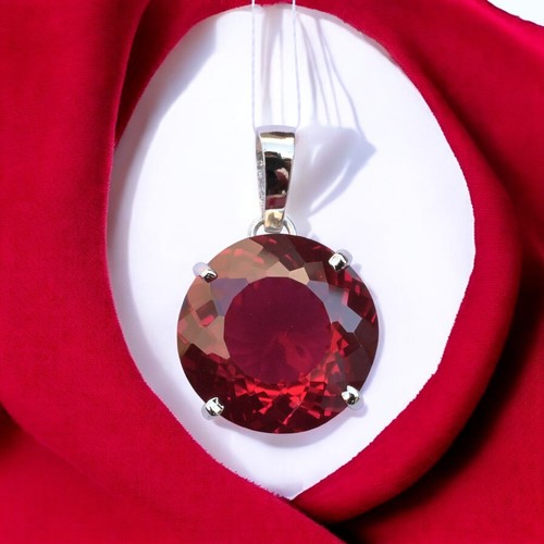 VETEMENTS Ciondolo Rubino Rosso Naturale 27 75 Ct Gemma Certificata in Argento Massiccio 925