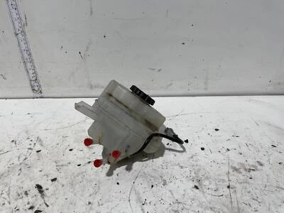 Toyota Prius Master Cylinder Reservoir ZVW30 07/2009-12/2015 - image 1 of 4