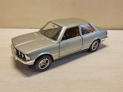 BMW 320 - MEBETOYS 1/25 - Immagine 1 di 3