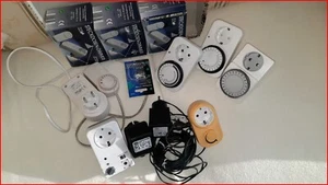 KONVOLUT:  5 Steckdosendimmer - 3 Zeitschaltuhren - 1  Dämmerungsschalter etc. - Bild 1 von 11