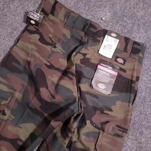 Dickies Mens Flex Regular Fit Straight Leg Work Uniform Cargo Pocket Pants 32x32 - Picture 1 of 13