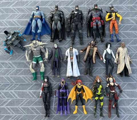 Lot Of 16 DC Comics 6-7” Action Figures Poison Ivy Sandman Grim Knight Cover